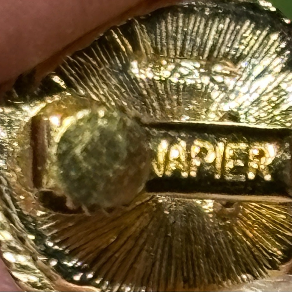 Vintage Napier Earrings Red Gold Tone Screw Backs - Picture 2 of 4